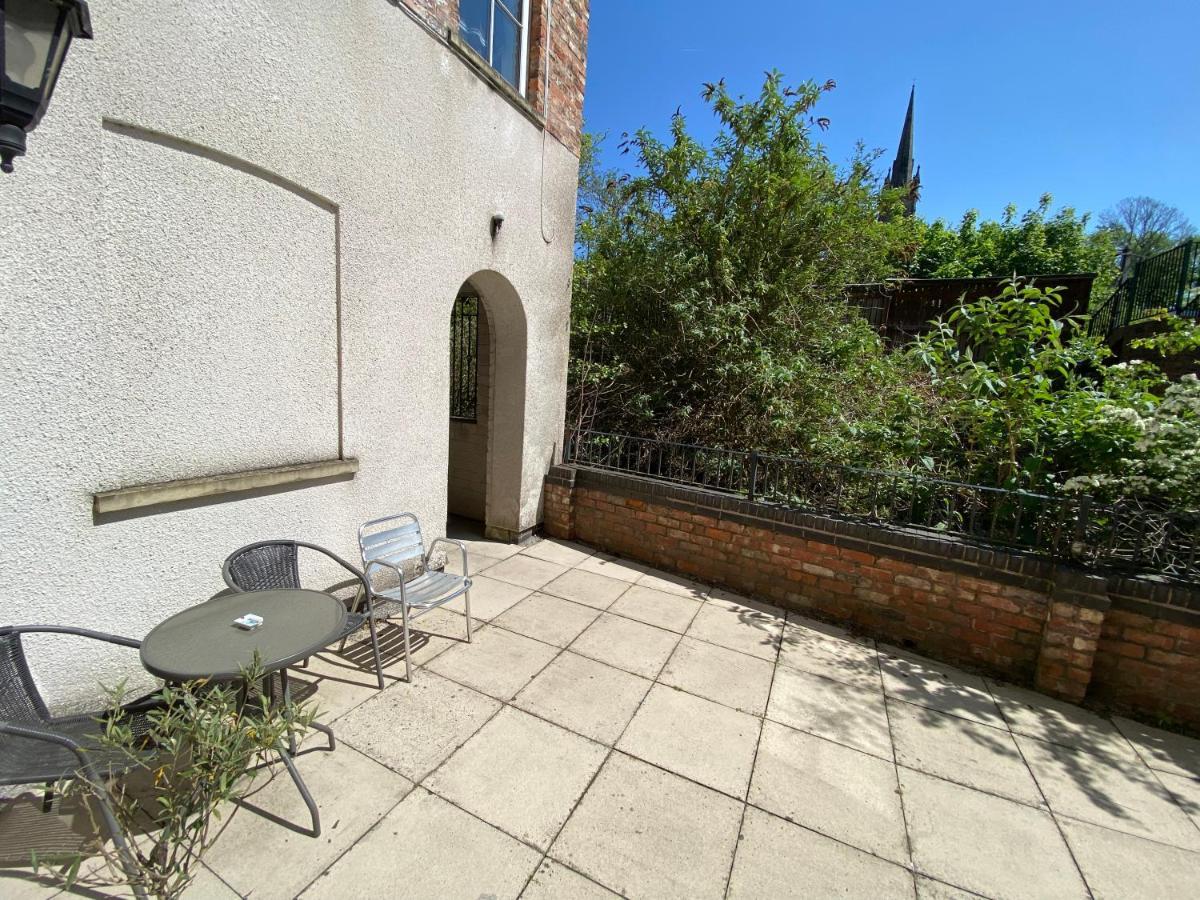 Quirky Town Centre Apartment With River Terrace Macclesfield Zewnętrze zdjęcie