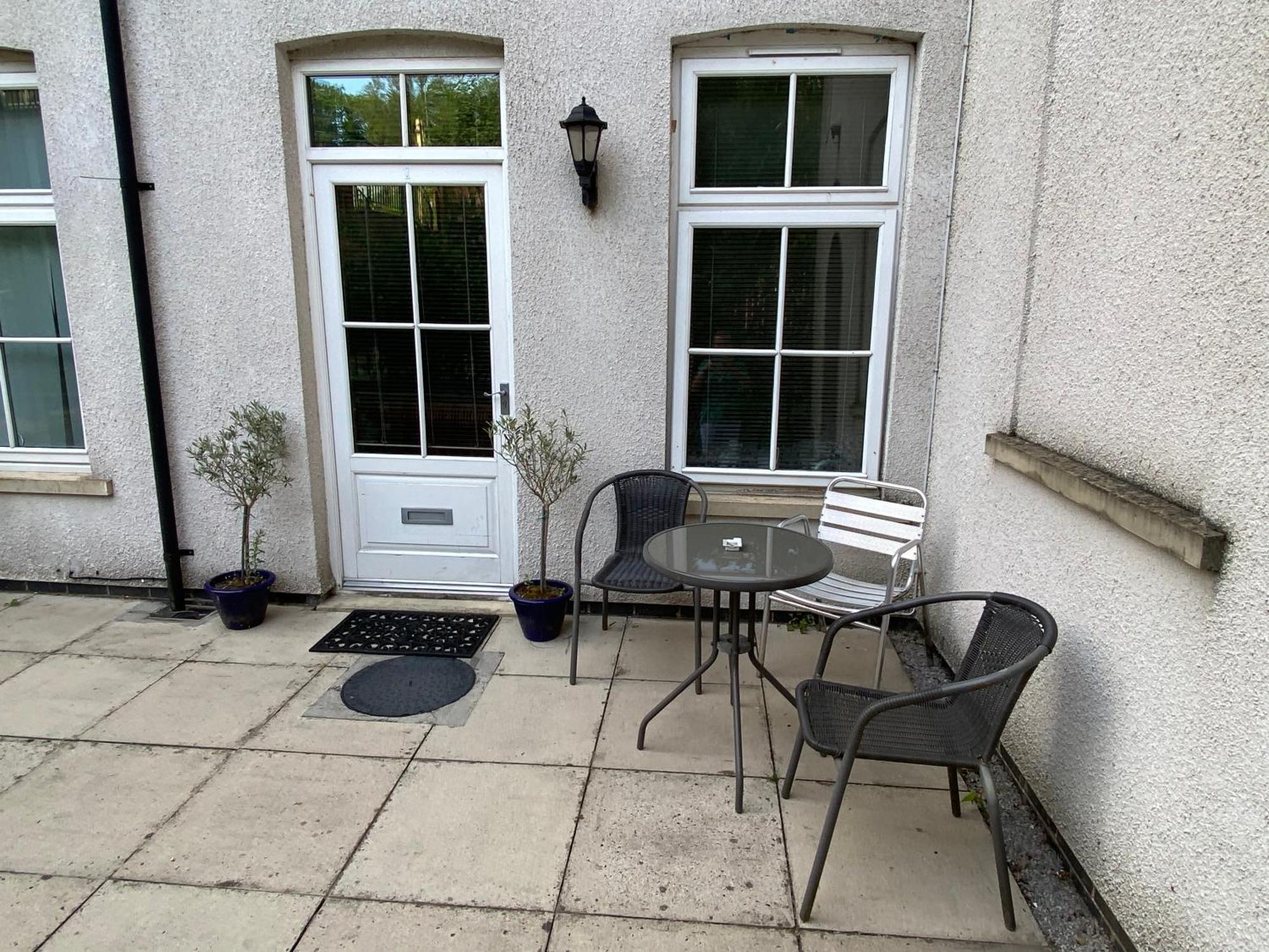 Quirky Town Centre Apartment With River Terrace Macclesfield Zewnętrze zdjęcie